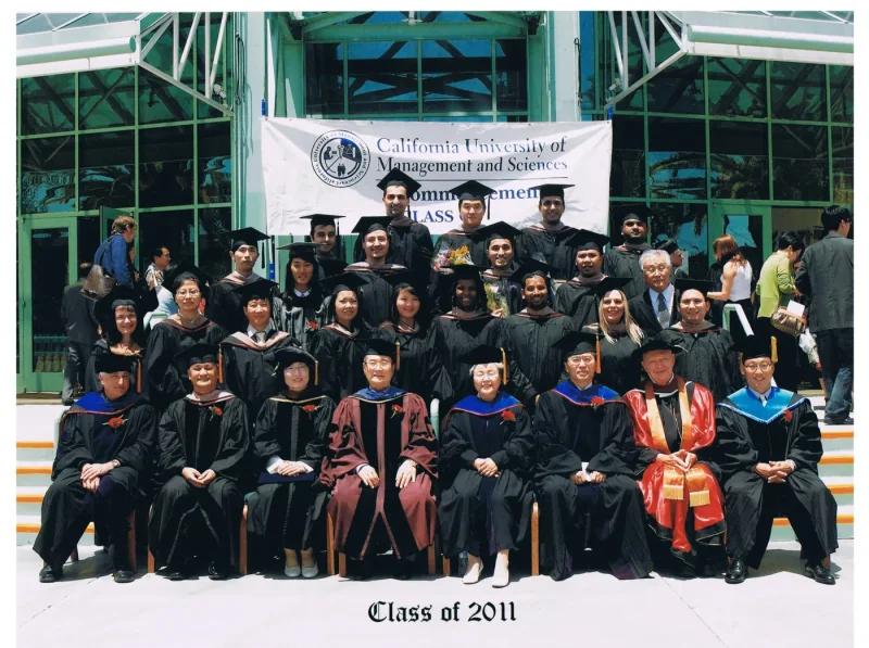 Graduates and teachers, 2011.